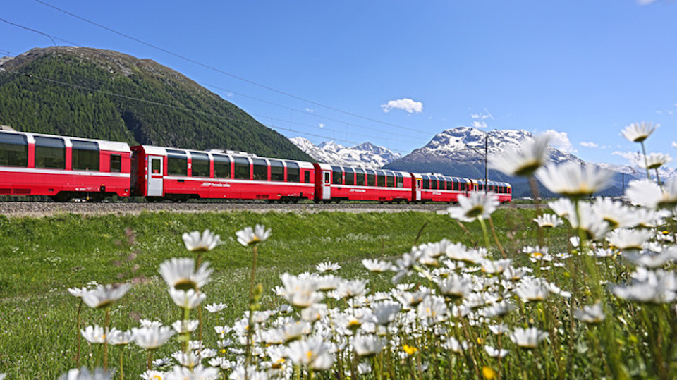 Bernina Express im Oberengadin
